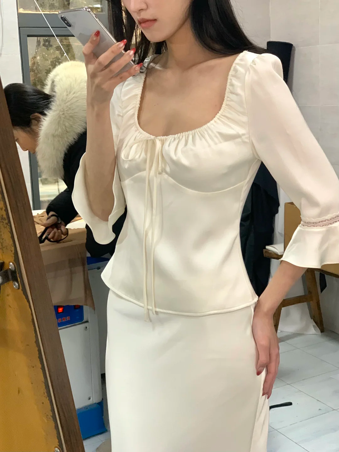 Two Piece Mermaid Long Sleeve White Satin Short Homecoming Dress Outfits DP4818