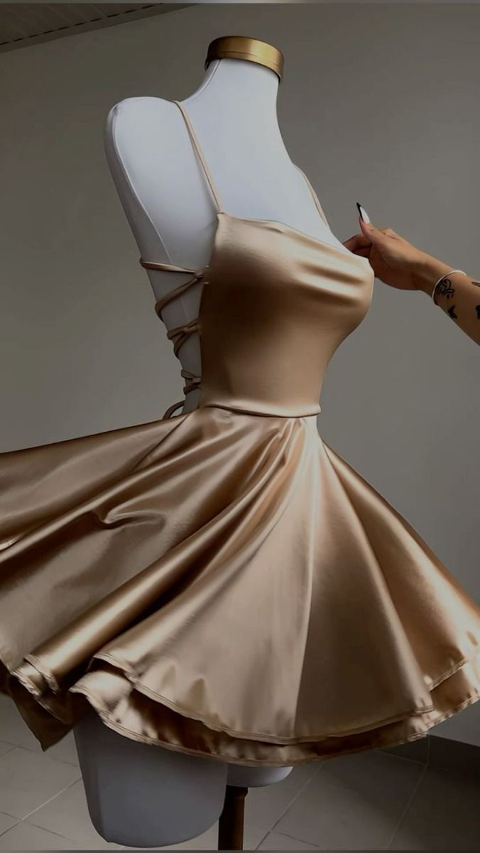 Chic Backless Short Homecoming Dress Fashion Satin Birthday Outfits DP497