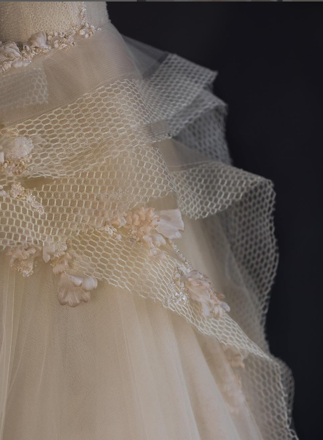 Luxury Ball Gown Strapless Champagne Tulle Long Wedding Dress DP1563
