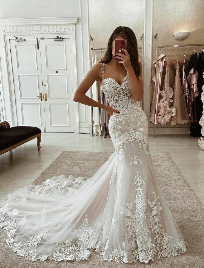 Gorgeous Mermaid Spaghetti Straps Appliques Tulle Long Sweep Wedding Dress DP1734