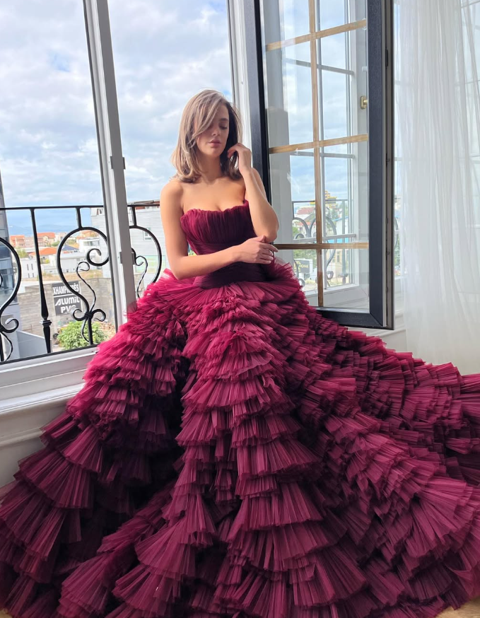 Luxury Ball Gown Strapless Tiered Tulle Long Prom Dress Evening Dress DP1581