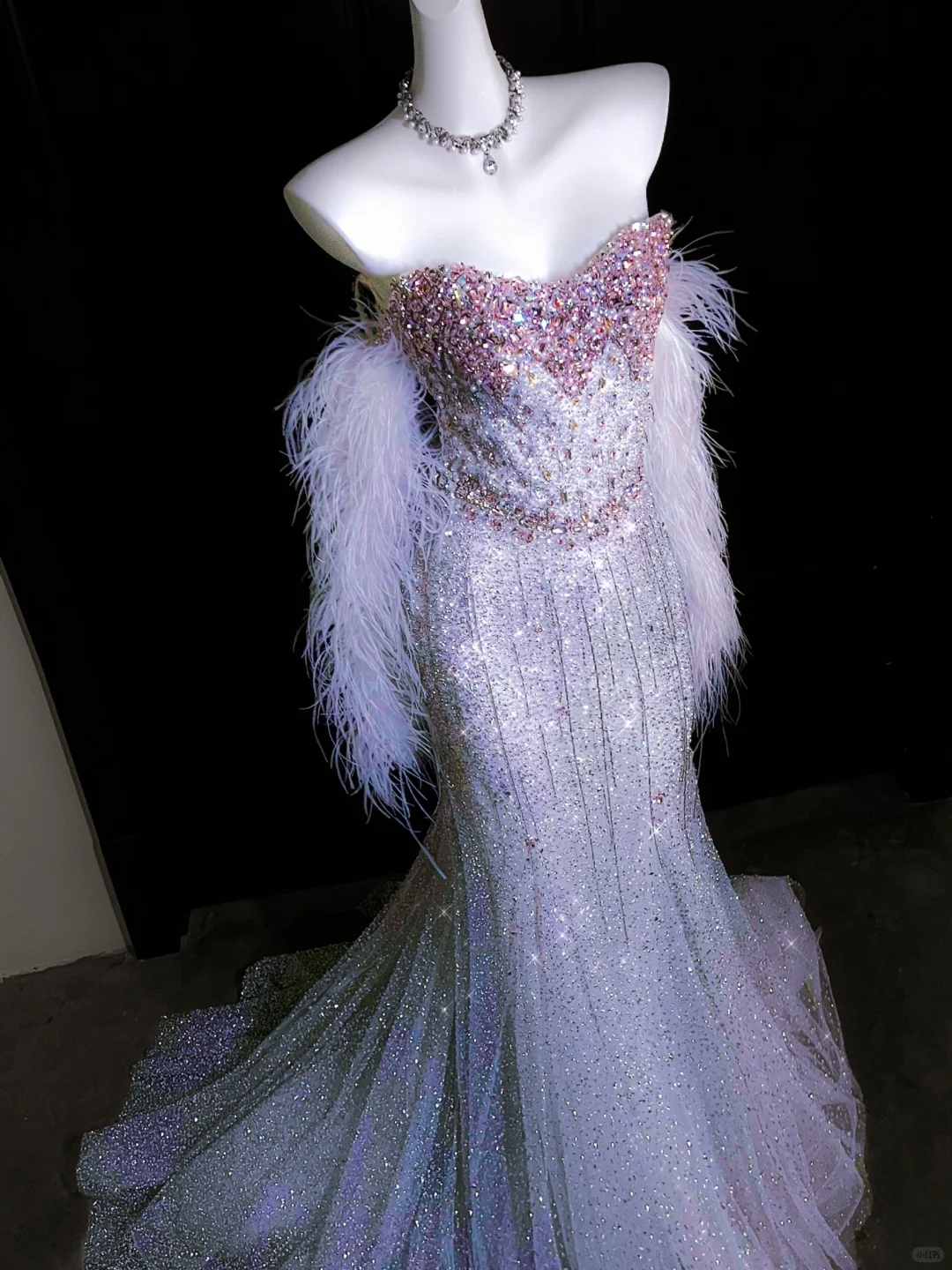 Exquisite Beaded Silver Sequin Mermaid Feather Tulle Date Dress Evening Dress Prom Dress DP2902