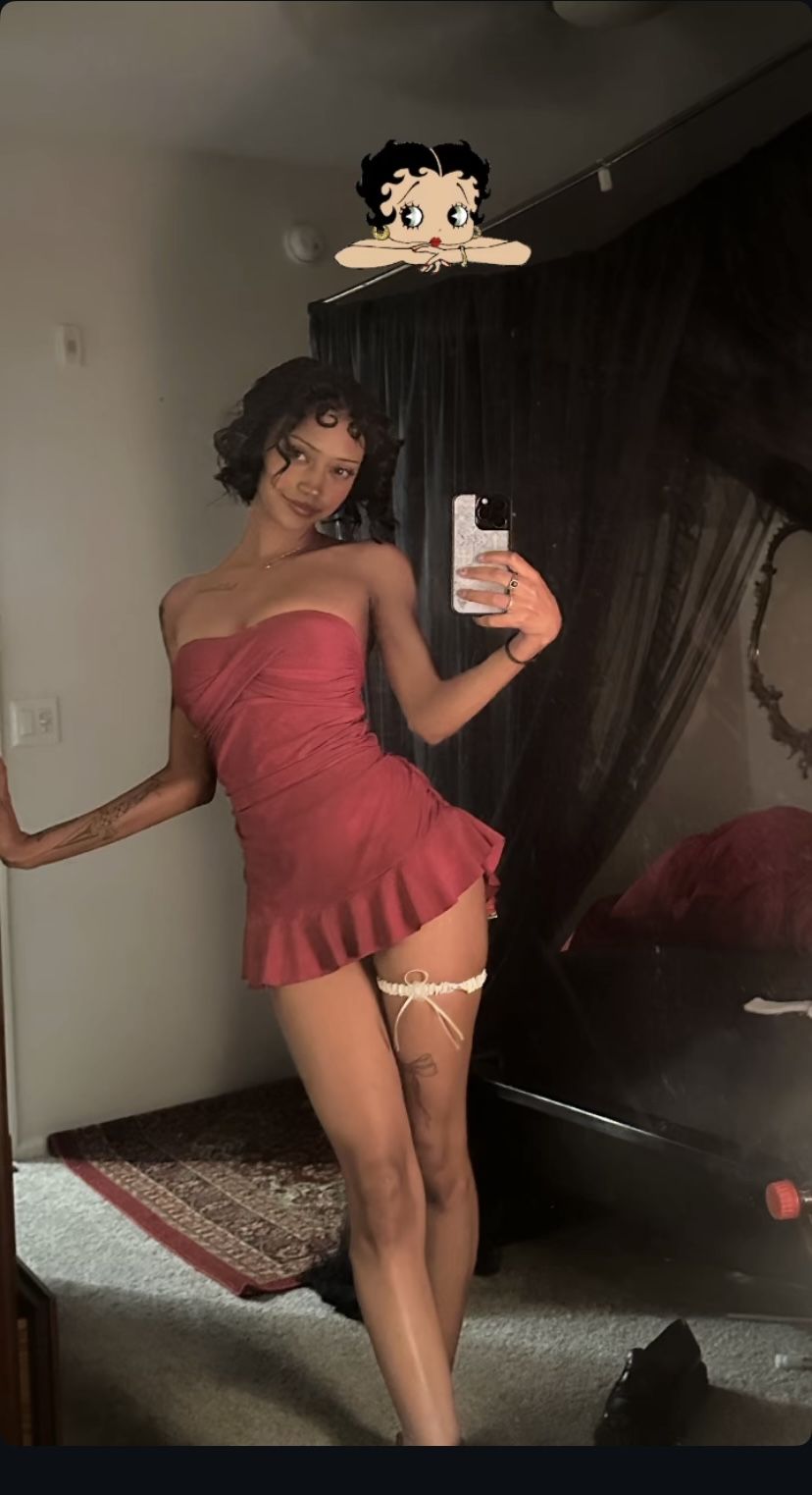 Sexy Sheath Sweetheart Neck Red Satin Short Homecoming Dress Outfits DP4026