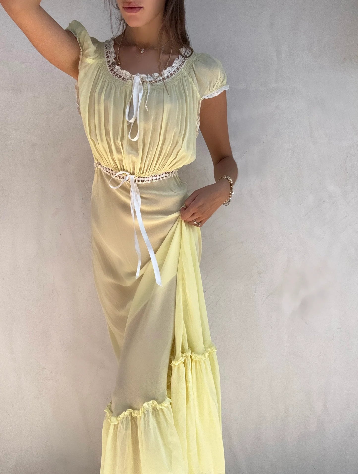 Vintage Yellow A Line Round Neck Chiffon Long Party Dress Outfits DP3743