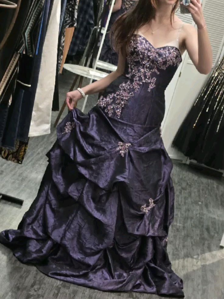 Vintage Dark Purple A Line Strapless Appliques Pleated Satin Long Prom Dress DP8138