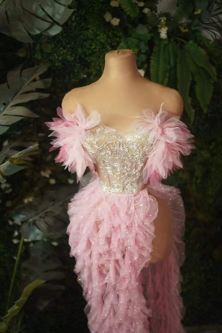 Enchanting Strapless Ruffled Beading Sequins Tulle Prom Dresses With Split DP808