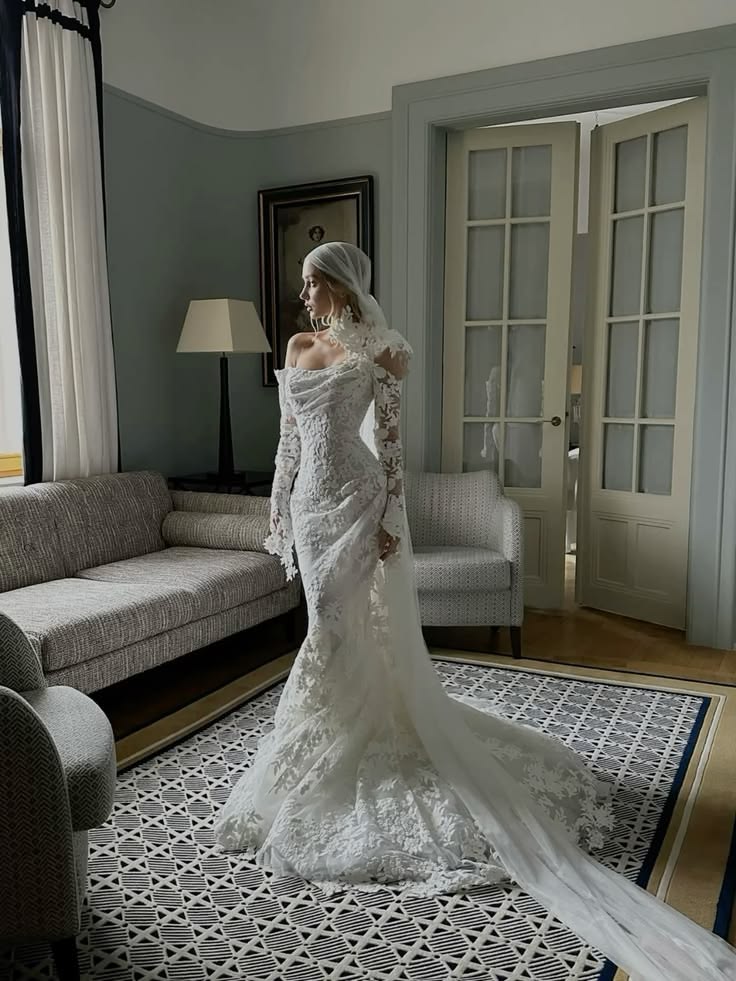 Romantic Mermaid Long Sleeve White Pleated Lace Long Wedding Dress DP8005