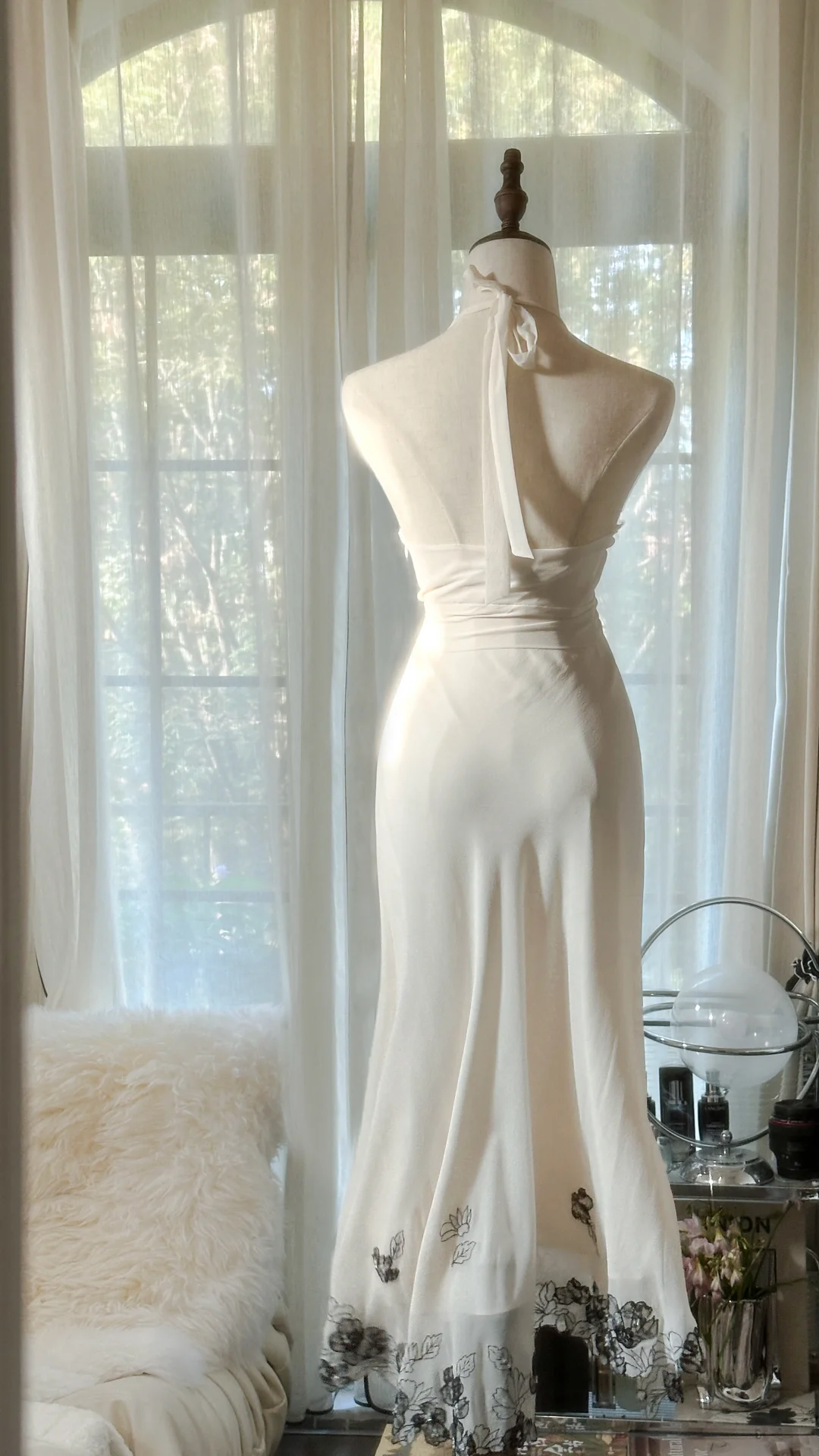 Gentle Mermaid Halter Appliques White Chiffon Short Party Dress Cocktail Dress DP2470