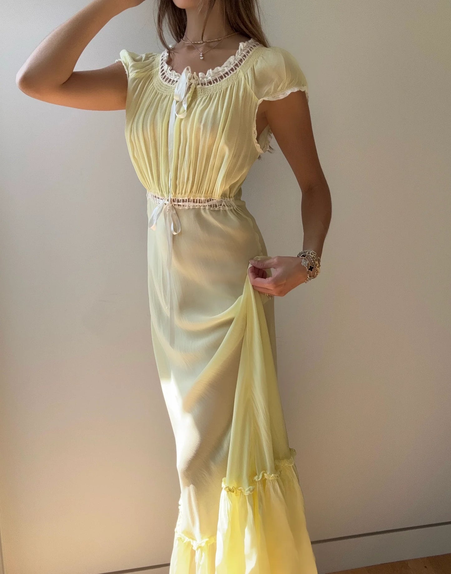 Vintage Yellow A Line Round Neck Chiffon Long Party Dress Outfits DP3743