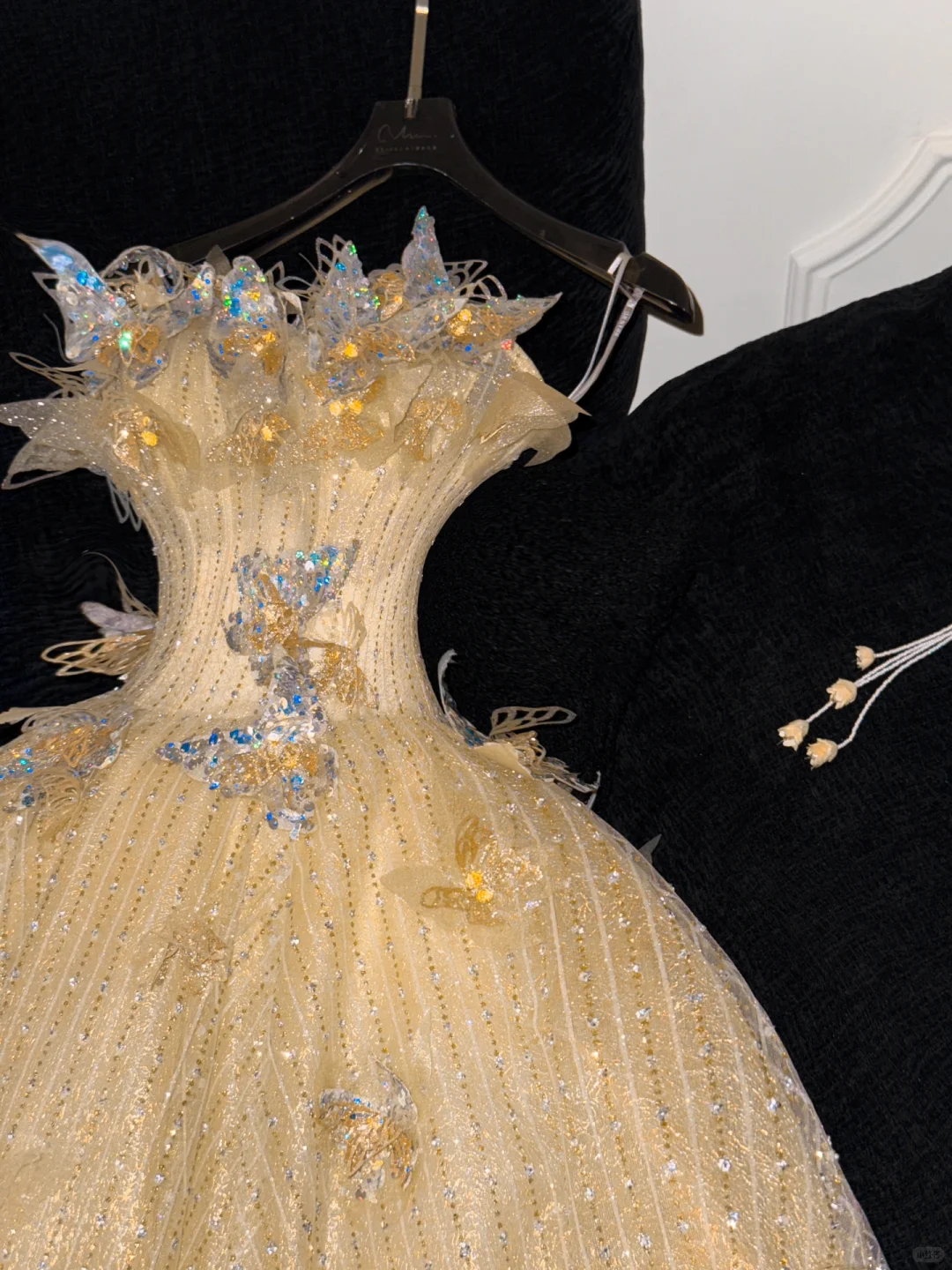 Gorgeous Ball Gown Strapless Golden Butterfly Beaded Sequin Tulle Prom Dress Party Dress DP2560