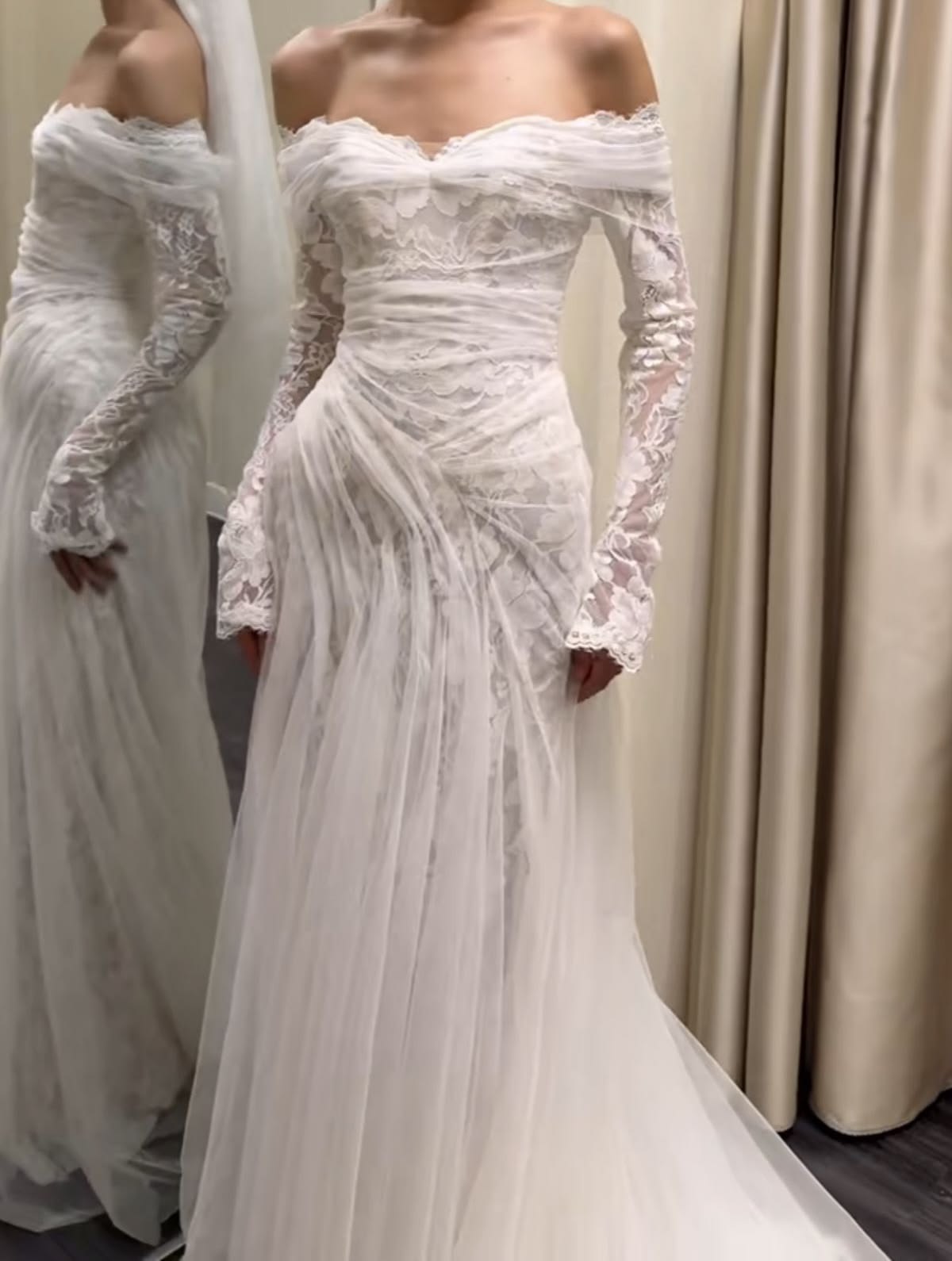 Romantic Mermaid Long Sleeve White Tulle Lace Long Wedding Dress DP7196