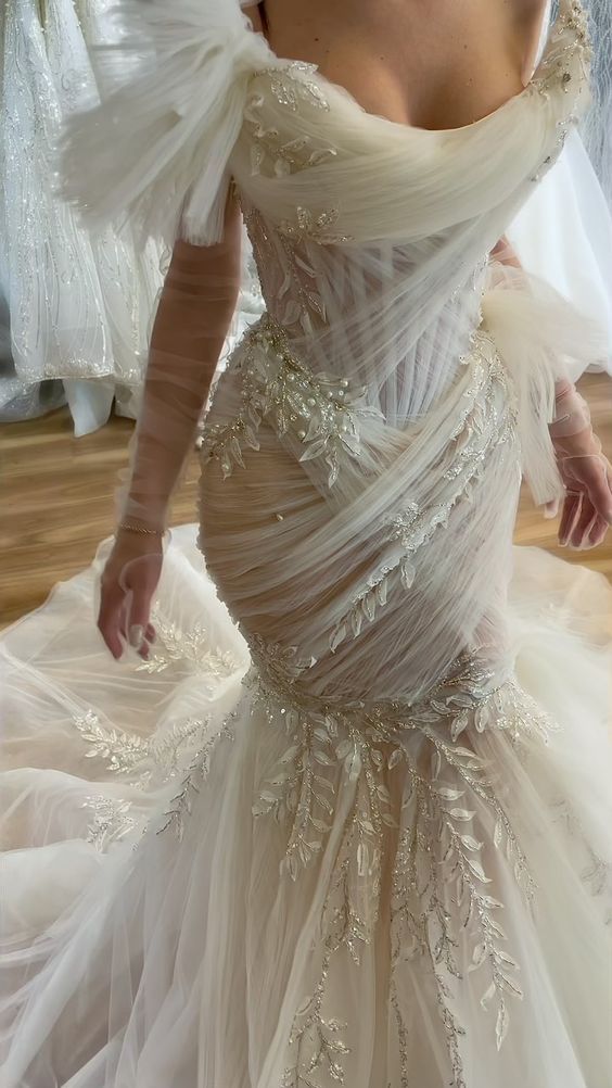 Gorgeous Mermaid Strapless Corset Appliques Tulle Long Sweep Wedding Dress DP1916