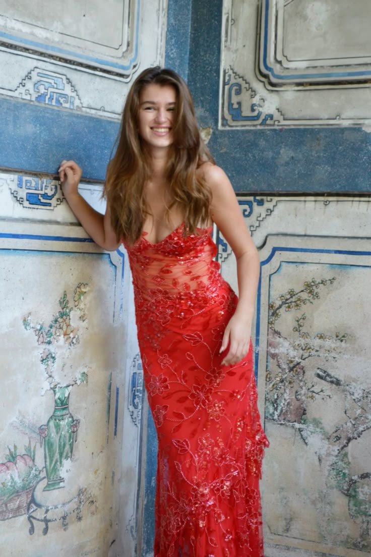 Exquisite Red Floral Beaded Sequin Tulle Long Evening Gown Prom Gown DP2916