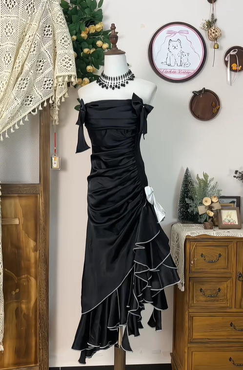 Vintage A Line Strapless Ruffle Bow Black Satin Party Dress Wedding Guest Dress DP2496