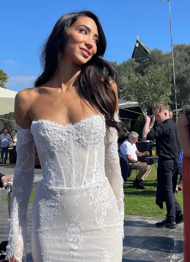 Elegant Mermaid Sweetheart Neck Corset White Lace Long Wedding Dress DP1578