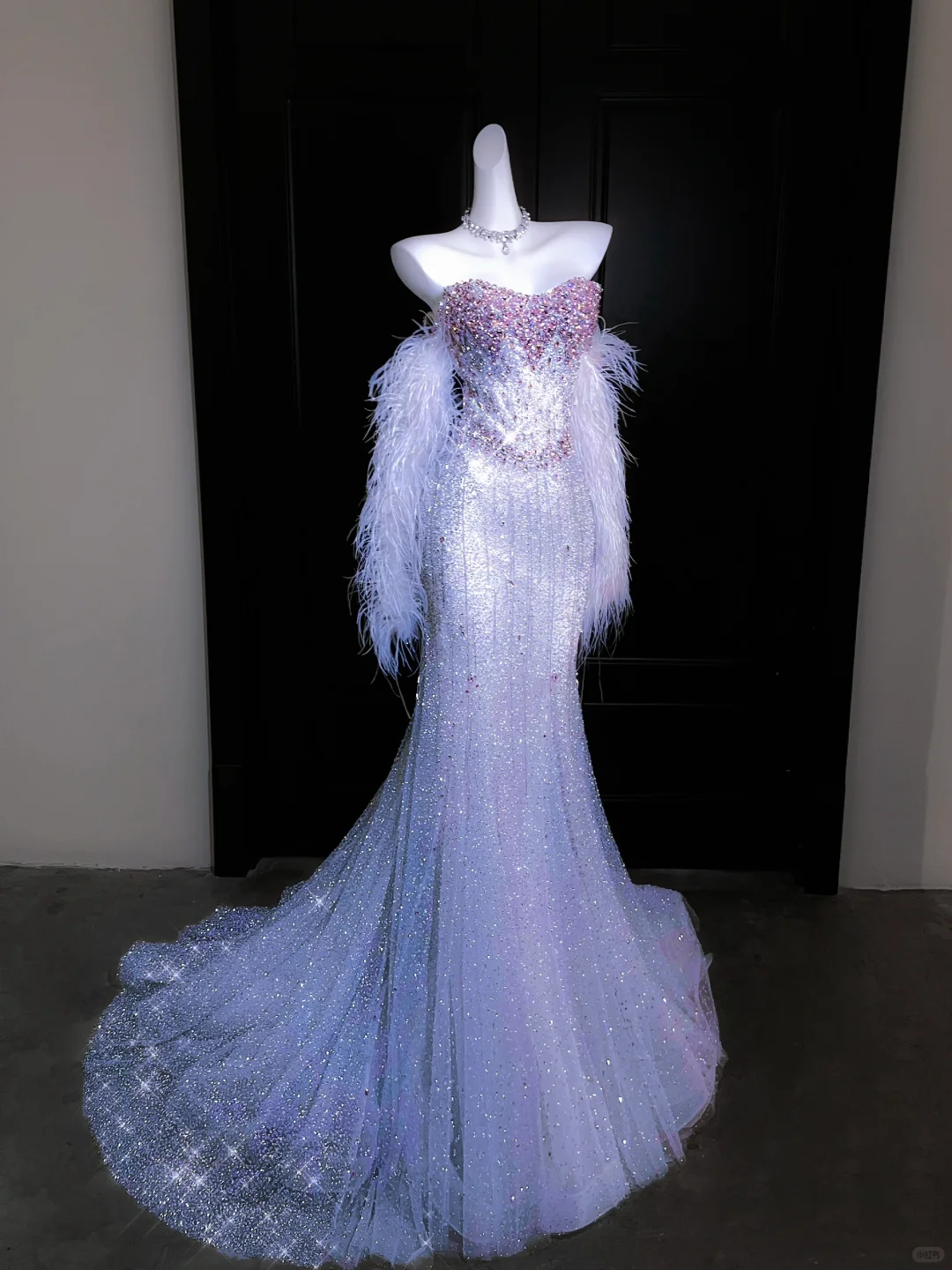 Exquisite Beaded Silver Sequin Mermaid Feather Tulle Date Dress Evening Dress Prom Dress DP2902