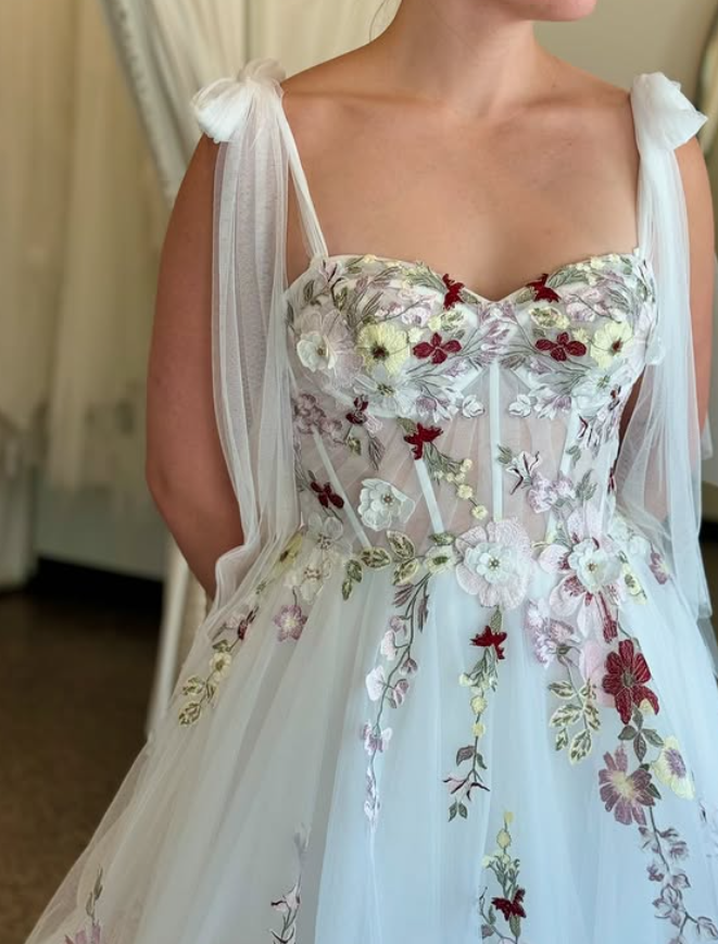 Pretty A Line Straps Appliques White Tulle Prom Dress Wedding Dress DP4101