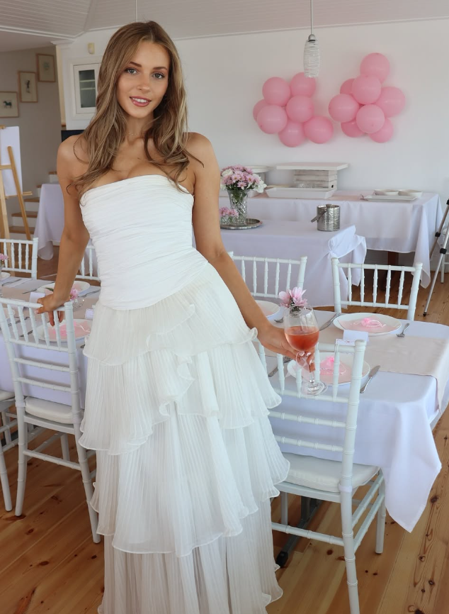 Gentle A Line Strapless Tiered White Chiffon Prom Dress Evening Dress DP2007