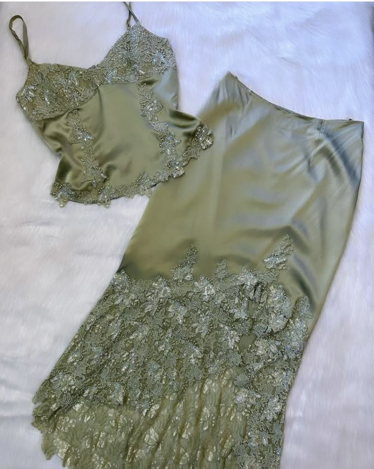 Two Piece Exquisite Green Beaded Mermaid Satin Homecoming Dress Cocktail Dress Date Dress DP3035