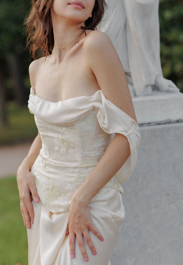 Vintage Ivory Sheath Off the Shoulder Lace Satin Long Wedding Dress DP5212