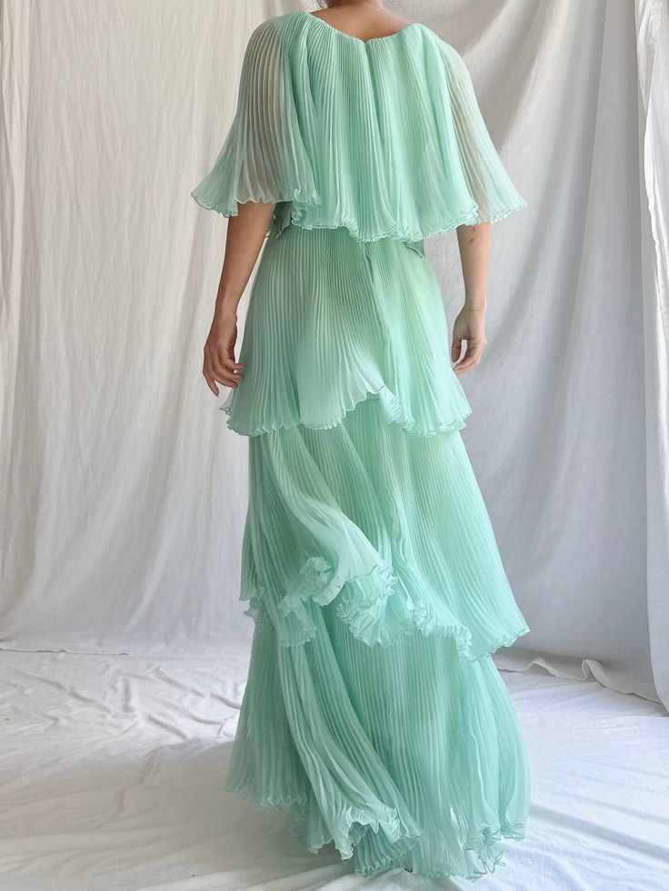 Mint Green A Line V Neck Layered Chiffon Party Dress Outfits DP3723