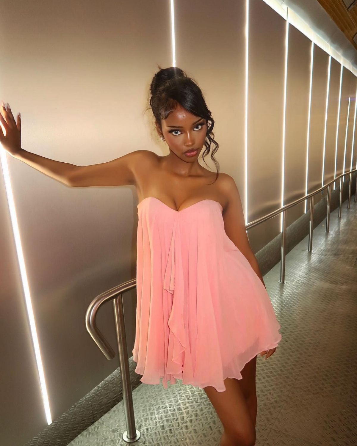 Sweety Pink A Line Sweetheart Neck Chiffon Short Homecoming Dress Outfits DP4628