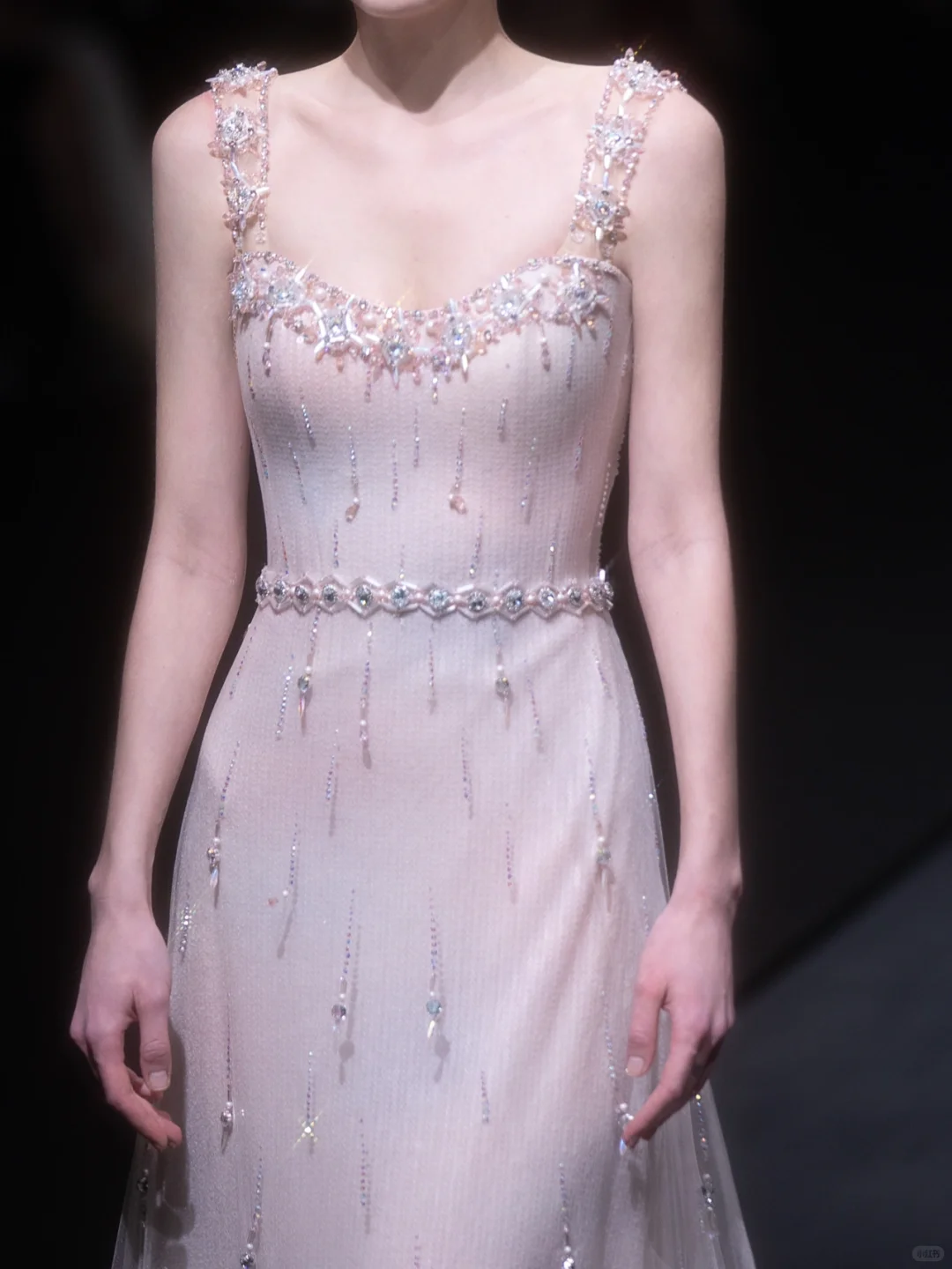 2025 Shiny A Line Straps Beaded Feather Tulle Prom Dress Evening Dress DP2798