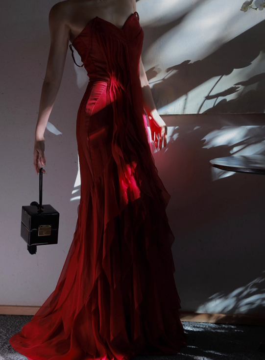 Stunning Burgundy Mermaid Spaghetti Strap Layered Chiffon Prom Dress Party Dress Date Dresses DP3684