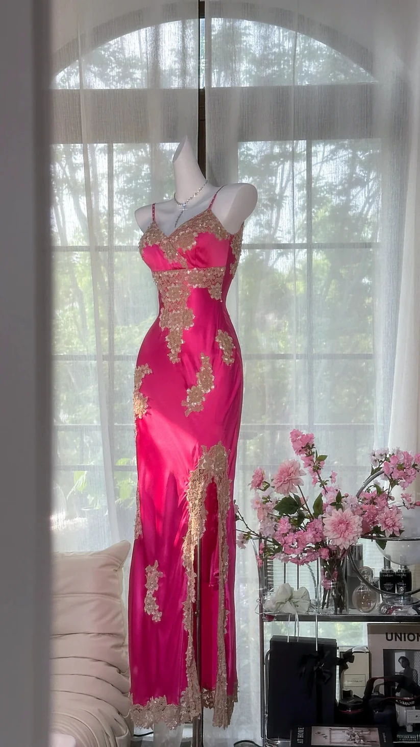 Barbie Pink Gold Appliques Sequin Satin Prom Dress Date Dress Evening Dress with Slit DP2910
