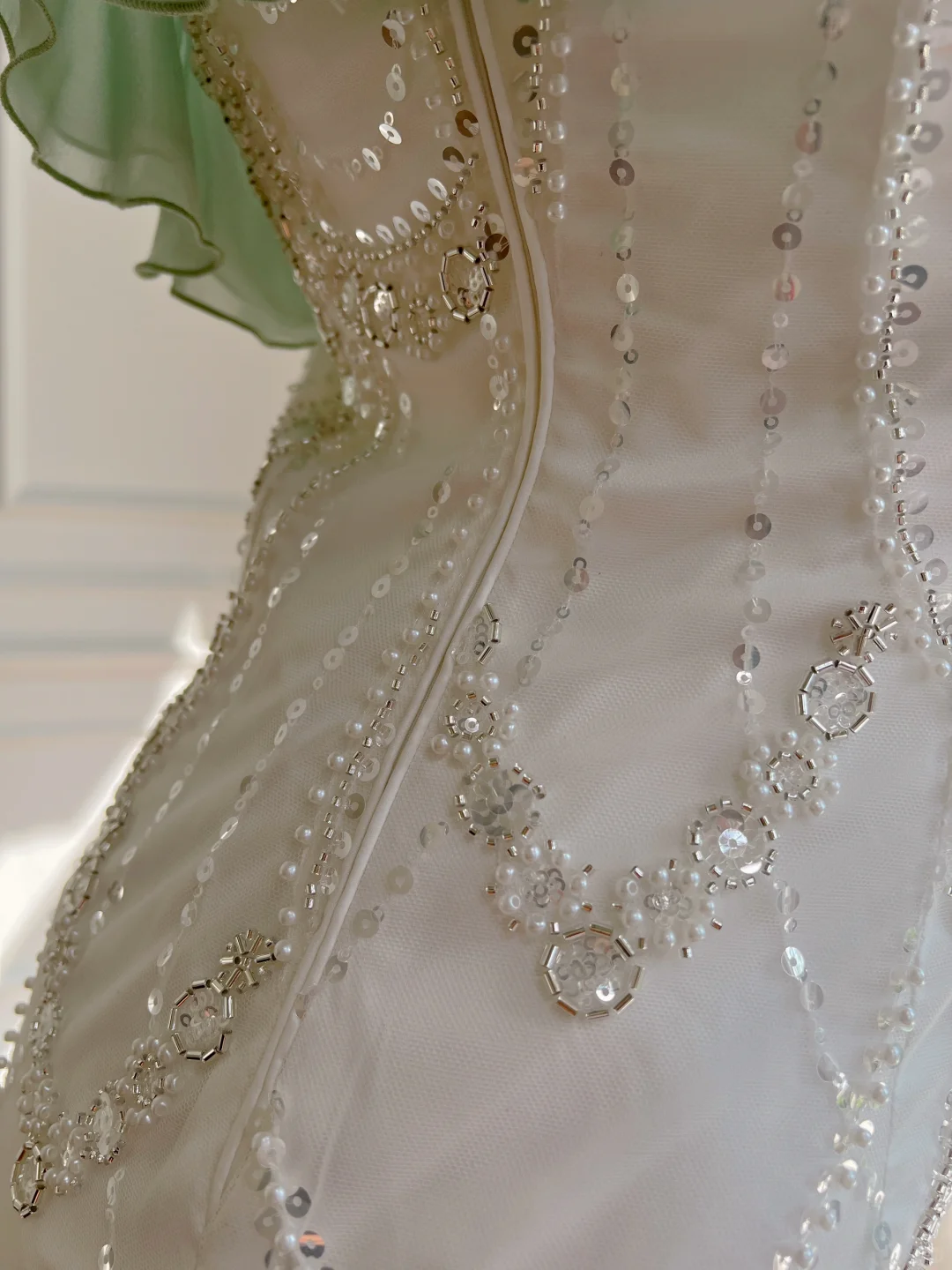 Stunning Mermaid Spaghetti Strap Beaded Ruffle Green White Chiffon Prom Dress Evening Dress DP2491