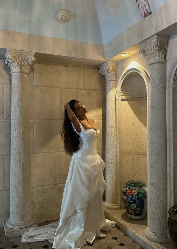 Vintage Ball Gown Off the Shoulder Chiffon Satin Prom Dress Wedding Dress DP3995