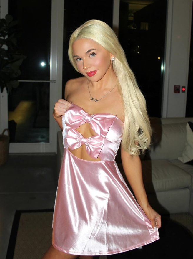 Cute Pink A Line Sweetheart Neck Satin Short Homecoming Dress with Bow DP4027