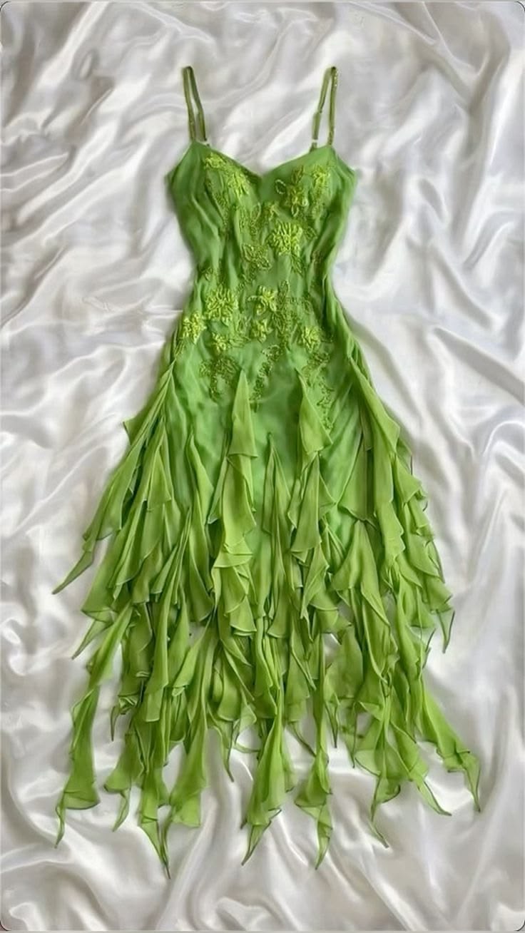 Vintage Green A Line Spaghetti Straps Ruffle Beaded Chiffon Prom Dress Evening Dress DP5514