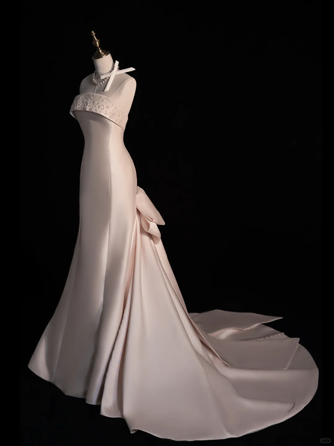 Elegant Mermaid Strapless Beaded Long Sweep Satin Long Prom Dress Formal Dress with Bow DP3238