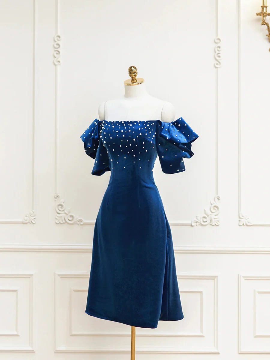 Blue Velvet A-Line Short Prom Dress W ith Pearls DP317