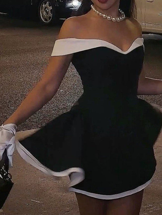 Classic Black-White A Line Off the Shoulder Satin Short Homecoming Outfits DP4260