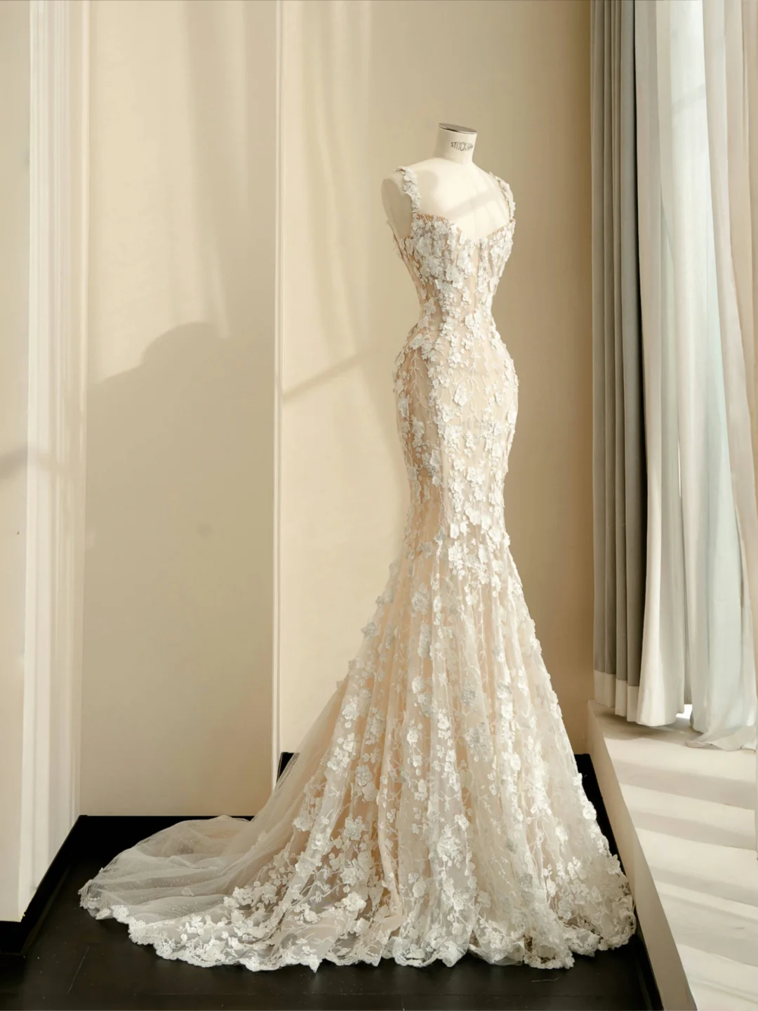 Romantic Mermaid Spaghetti Straps Appliques White Tulle Prom Dress Graduation Prom Dress DP2105