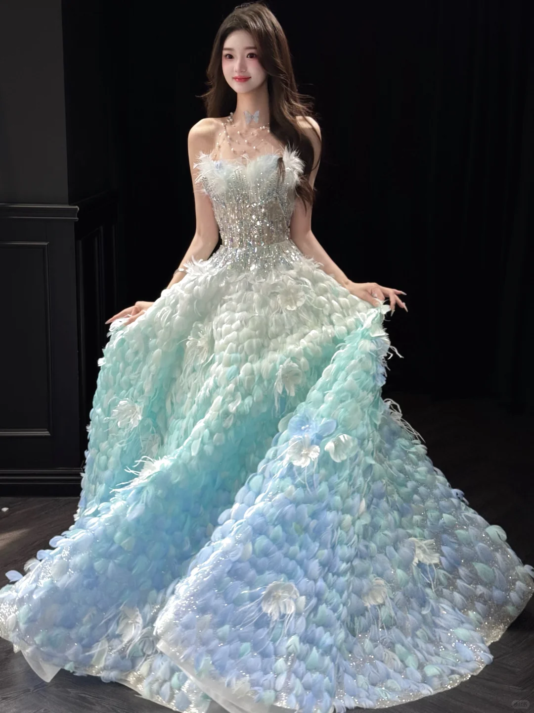 Stunning Ball Gown Strapless Blue Green Ombre Feather Tulle Prom Dress 16th Birthday Dress DP4241