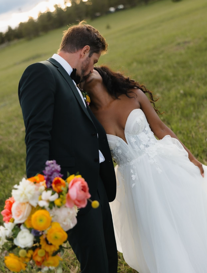 Flowy A Line Sweetheart Neck Applique Tulle Wedding Dresses DP3638