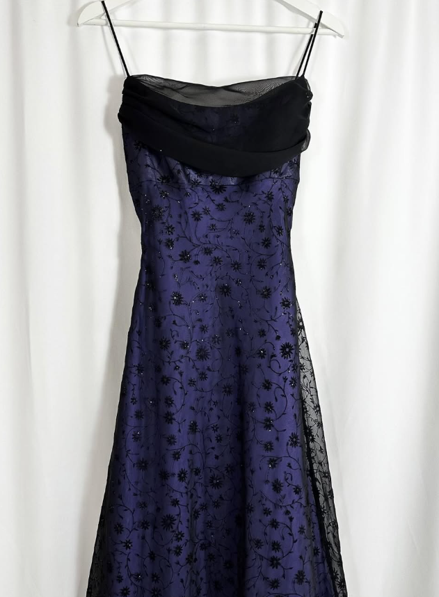 Vintage Exquisite Black Beaded A Line Spaghetti Strap Purple Satin Prom Dress Evening Dress Date Dress DP3037