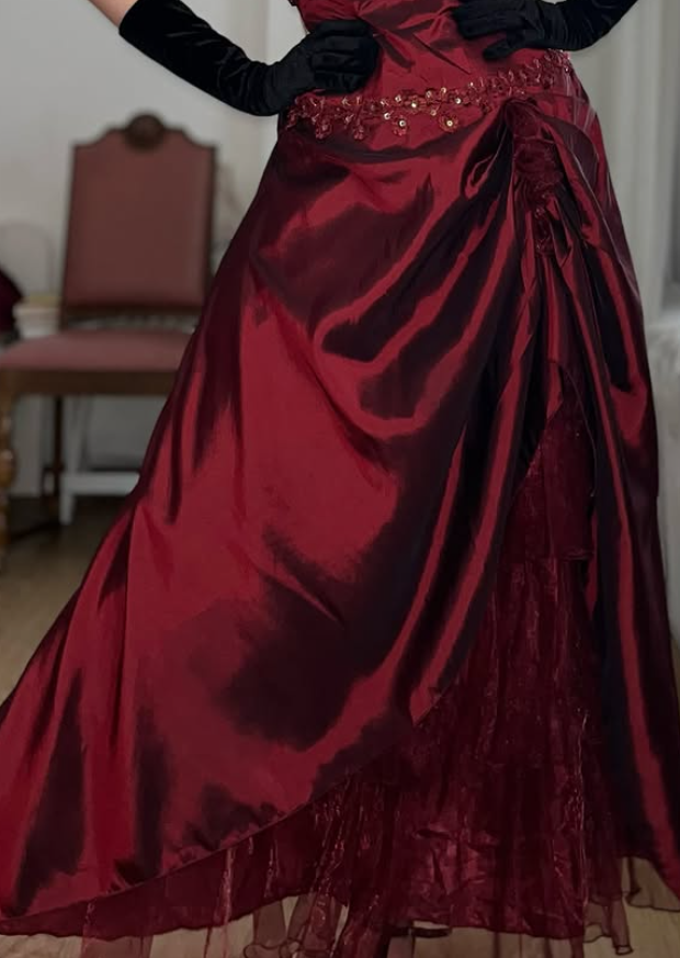 Vintage A Line Straps Appliques Burgundy Satin Prom Dress Evening Dress DP5722