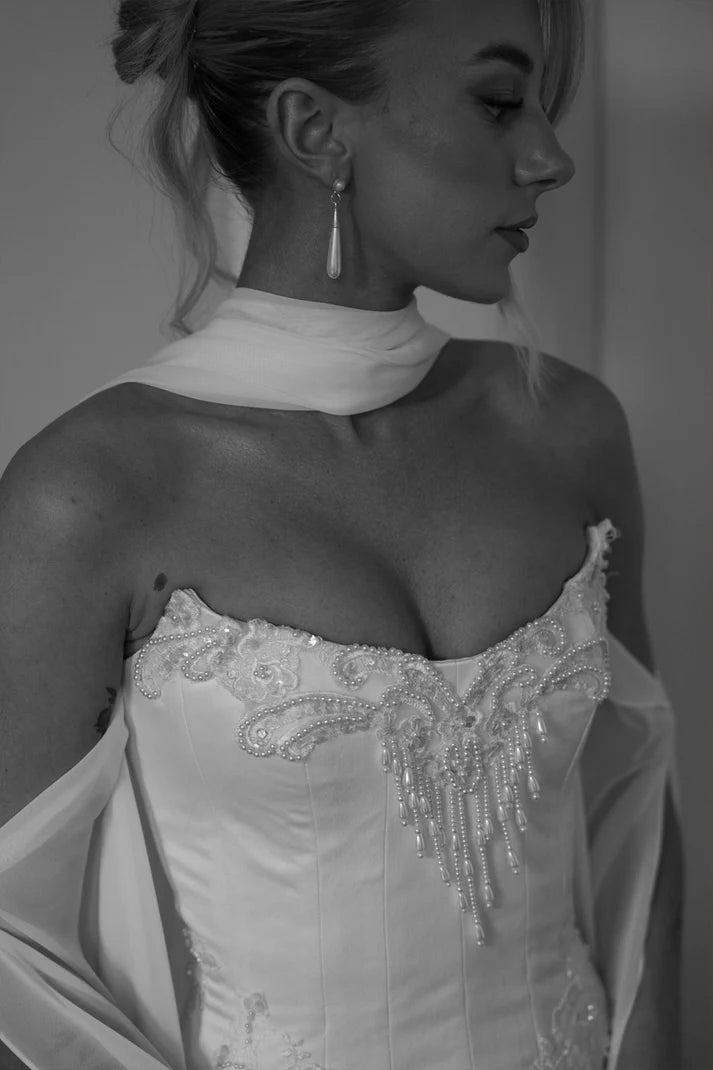 Beaded Lace Bustier And Ivory High-Waisted Skirt Modern Bridal Separates Wedding Dresses DP5221