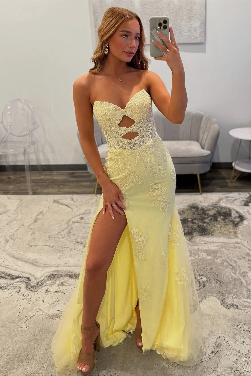 Beautiful Mermaid Sweetheart Yellow Lace Long Prom Dress with Keyhole DP7495