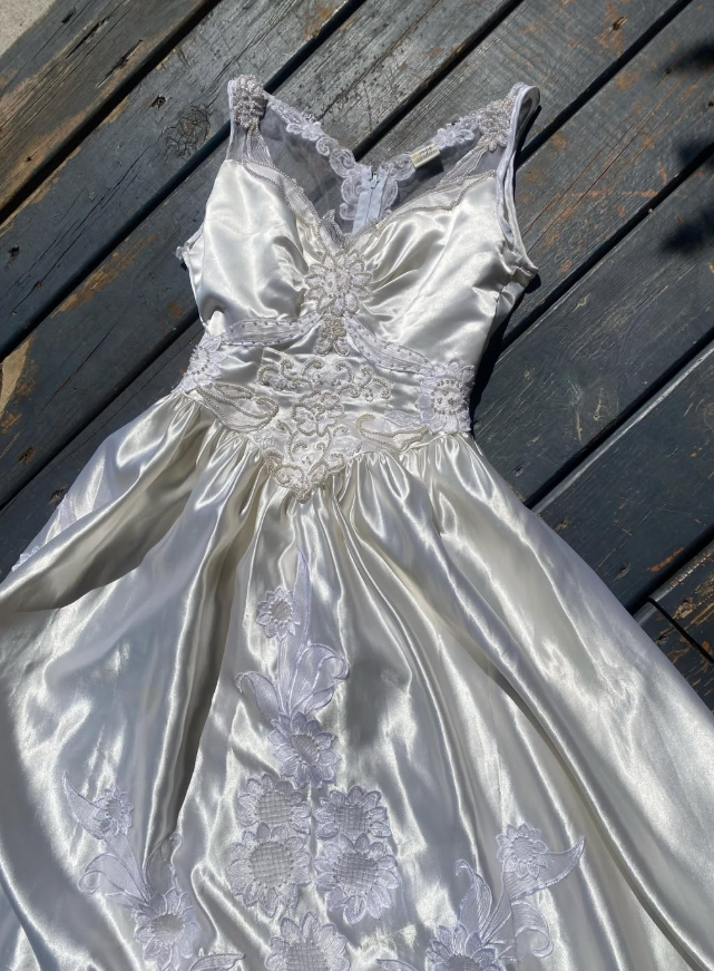 Retro A Line V Neck White Pearl Floral Satin Wedding Dress Prom Dress DP5526