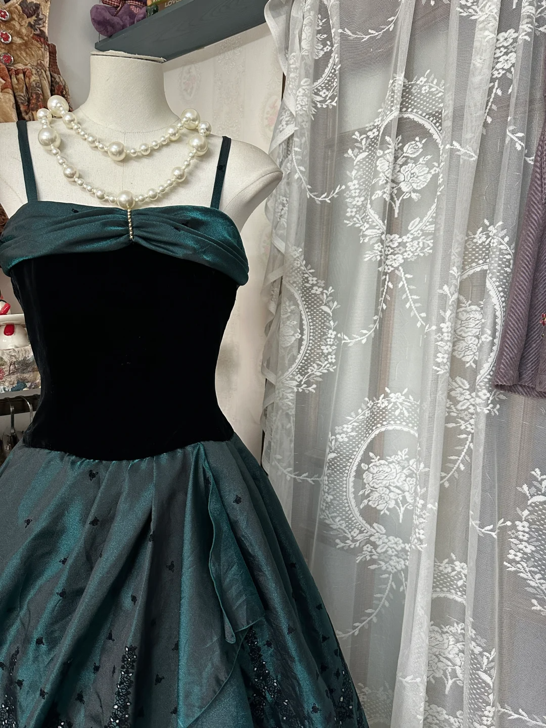 Vintage A Line Straps Beaded Velvet Satin Tea Length Prom Dress Party Dress DP4987