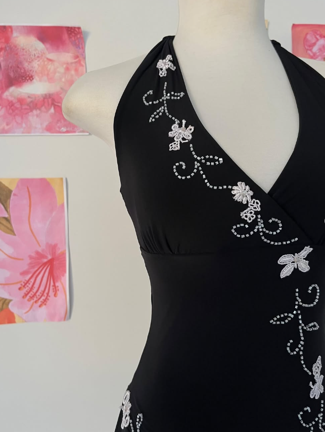Sexy A Line V Neck Beaded Black Satin Short Homecoming Dress Outfits DP1612