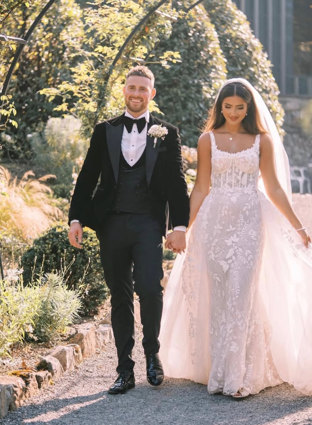 Elegant A Line Straps Embroidery White Tulle Ball Gown Wedding Dress DP1588