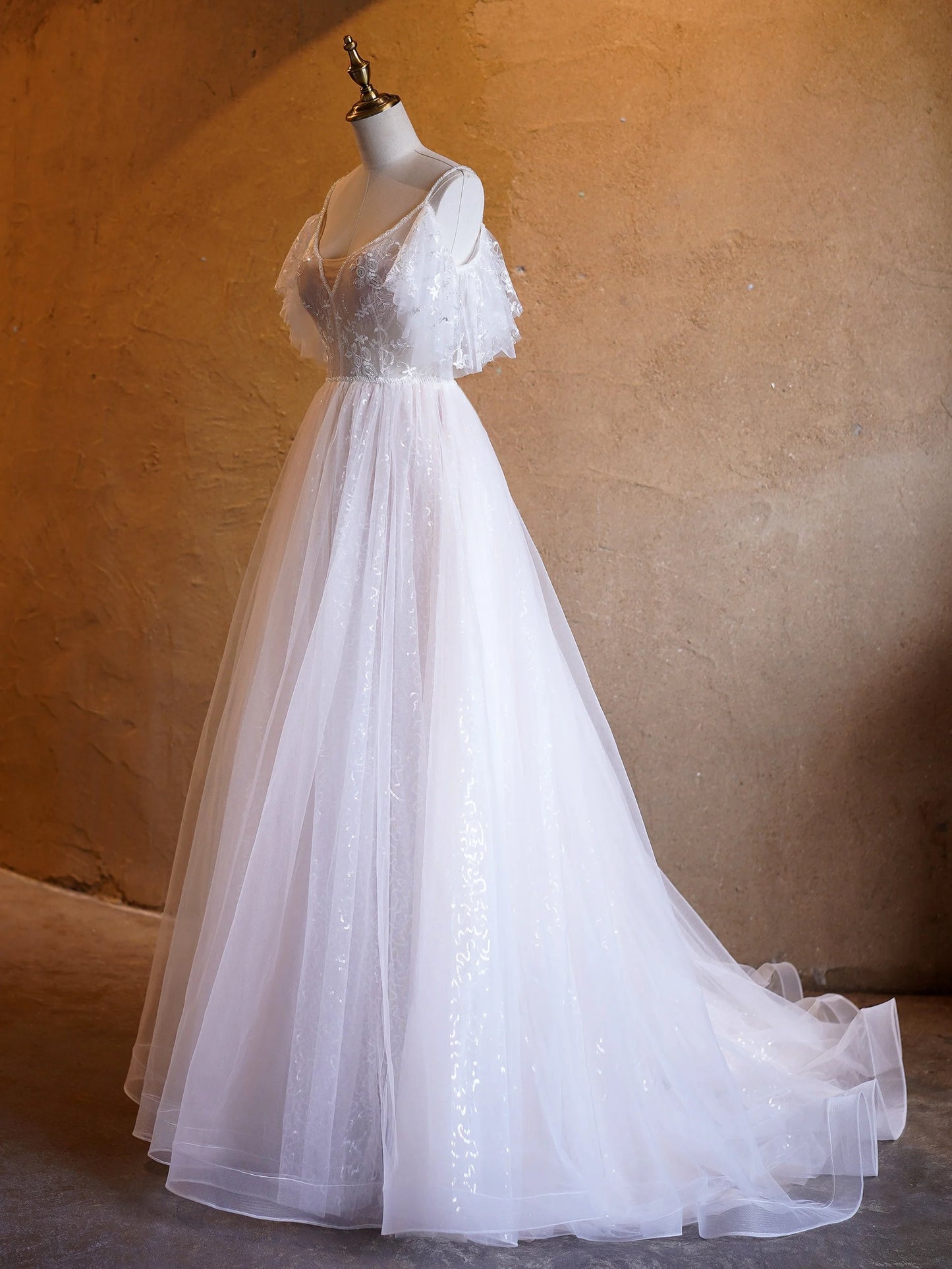 Elegant A Line Sequins Lace Tulle Floor Length Prom Dresses DP1046