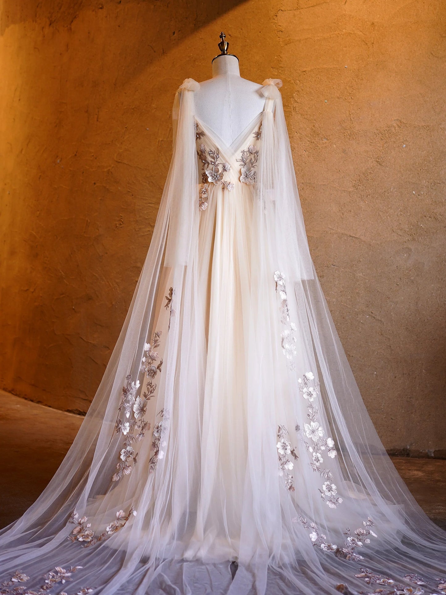 A-line Deep-V Neck Embroidery Tulle Floor Length Prom Dresses DP1053