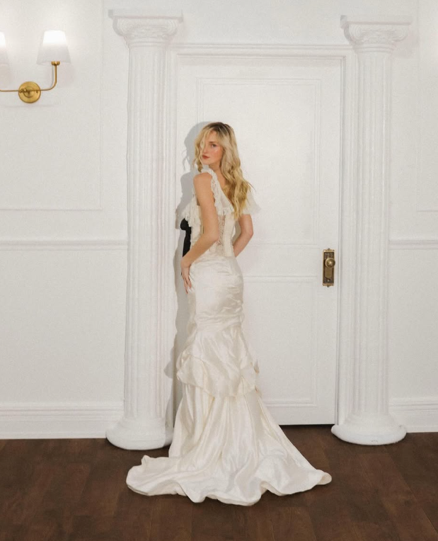 Elegant Mermaid Lace Bow Ivory Satin Long Prom Dress Graduation Prom Dress DP2076